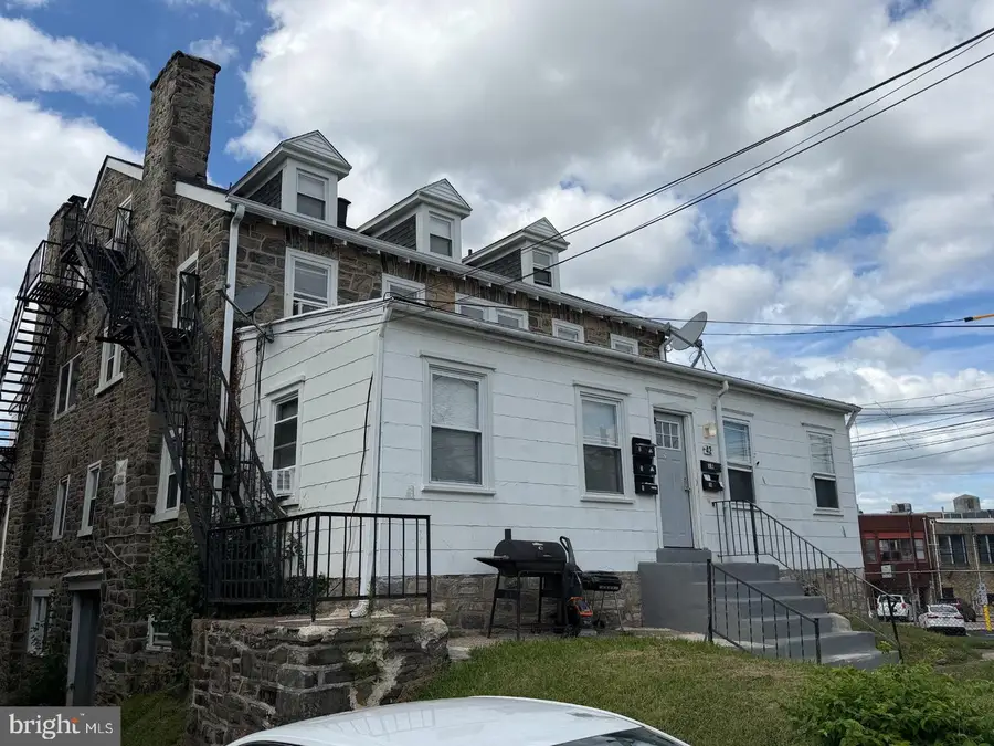 42 Brandon Rd, Upper Darby, PA 19082 - #3