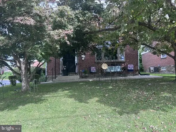 411 W South Ave, GLENOLDEN, PA 19036