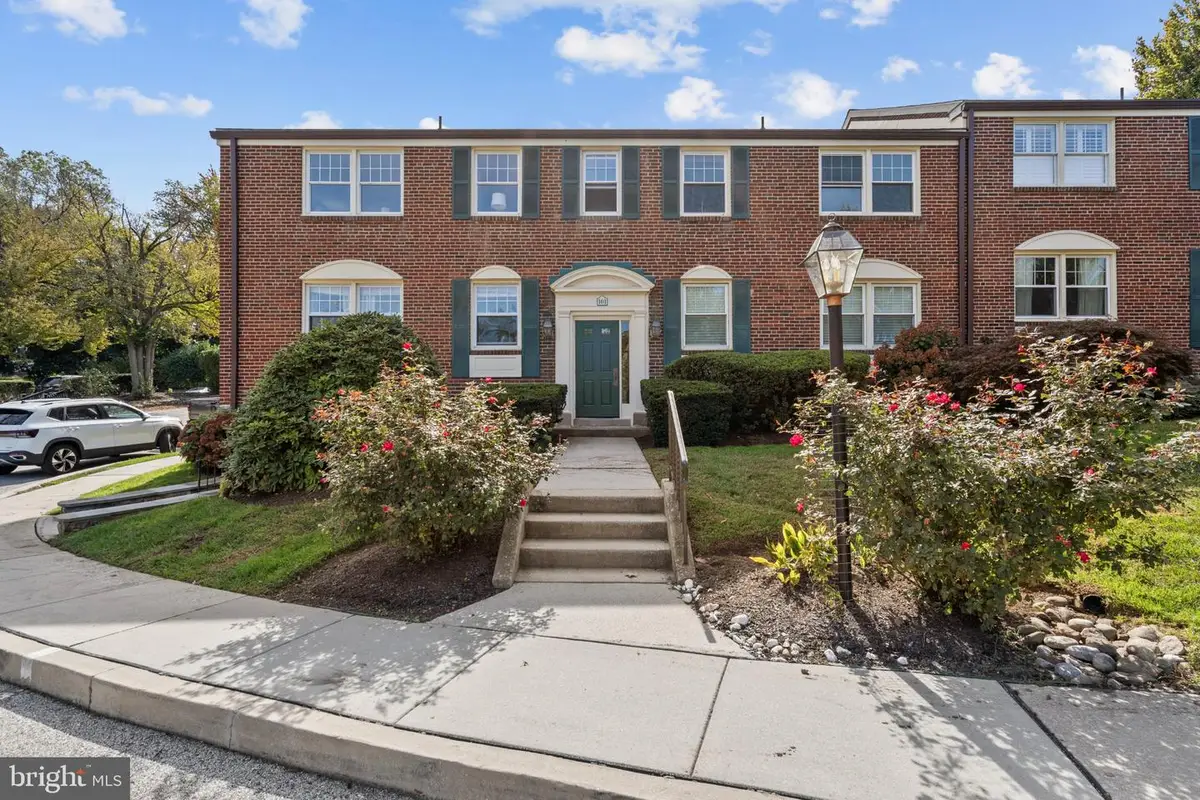 500 E Lancaster Ave #101d, Wayne, PA 19087 - #1