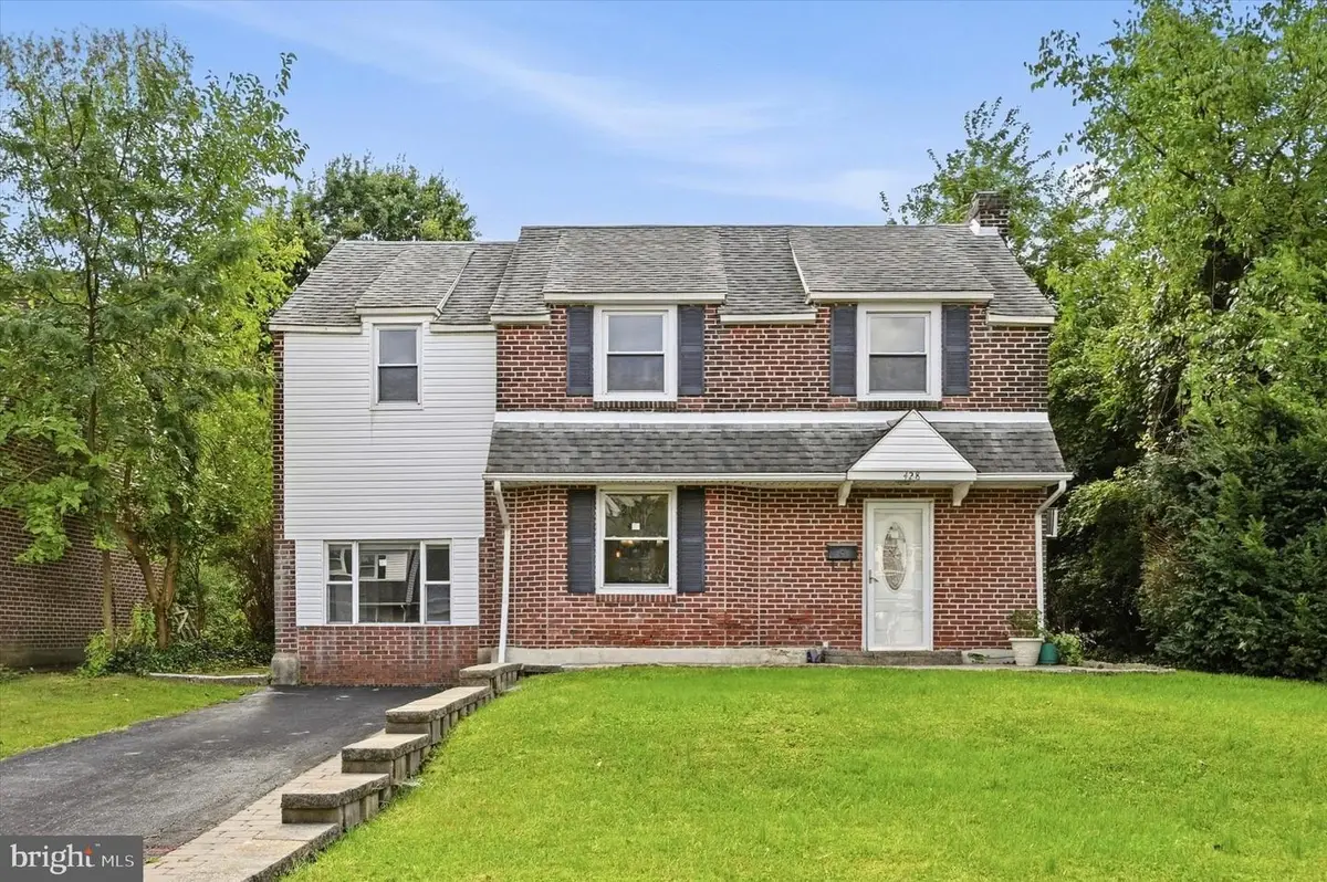 428 Walnut Ave, Aldan, PA 19018 - #1