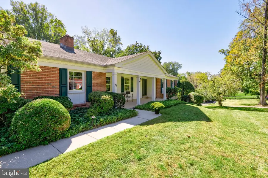 20 Hemlock Dr, Glen Mills, PA 19342 - #3