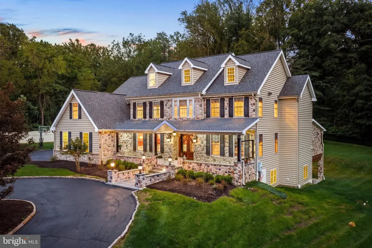 94 Autumn Woods Ln, Glen Mills, PA 19342 - #1
