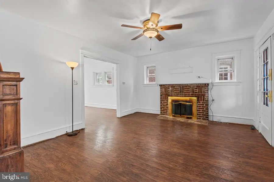 129 E 24th St, Chester, PA 19013 - #3