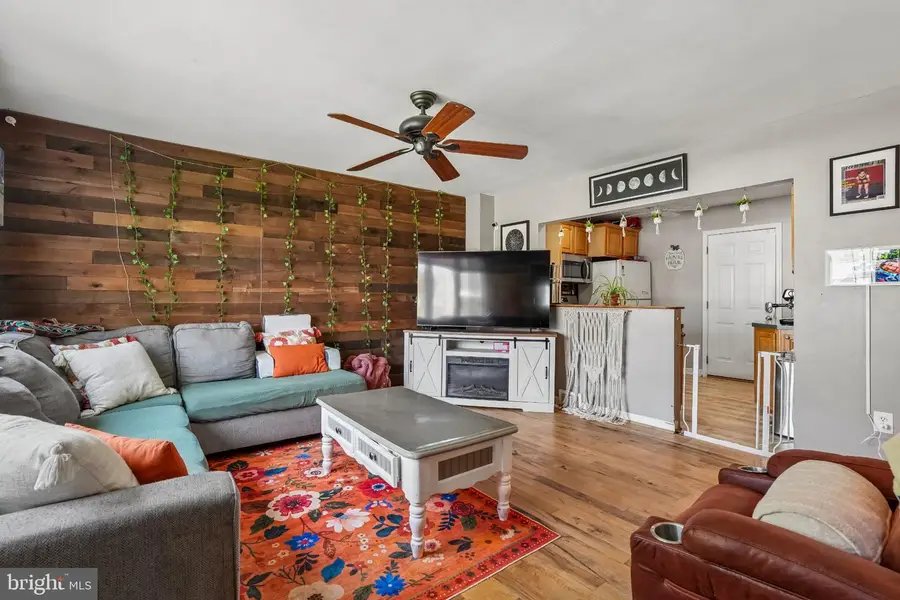 207 Rolling Rd, Broomall, PA 19008 - #3