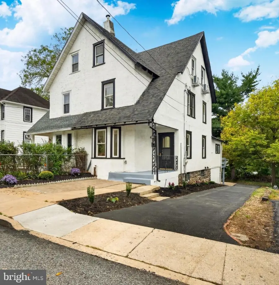 256 N Aberdeen Ave, Wayne, PA 19087 - #2