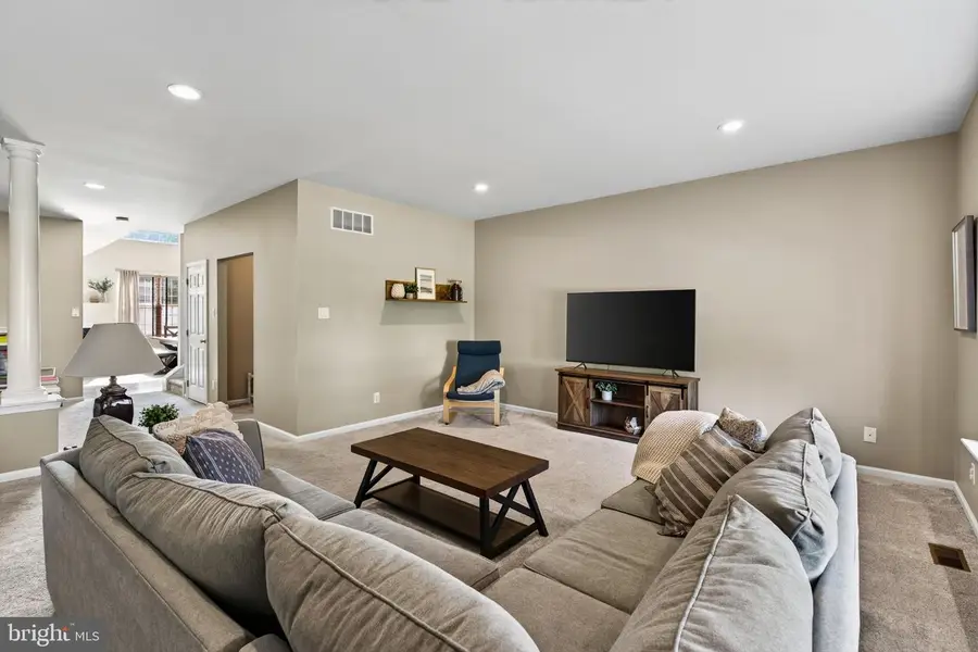232 S Azalea Ct, Glen Mills, PA 19342 - #3