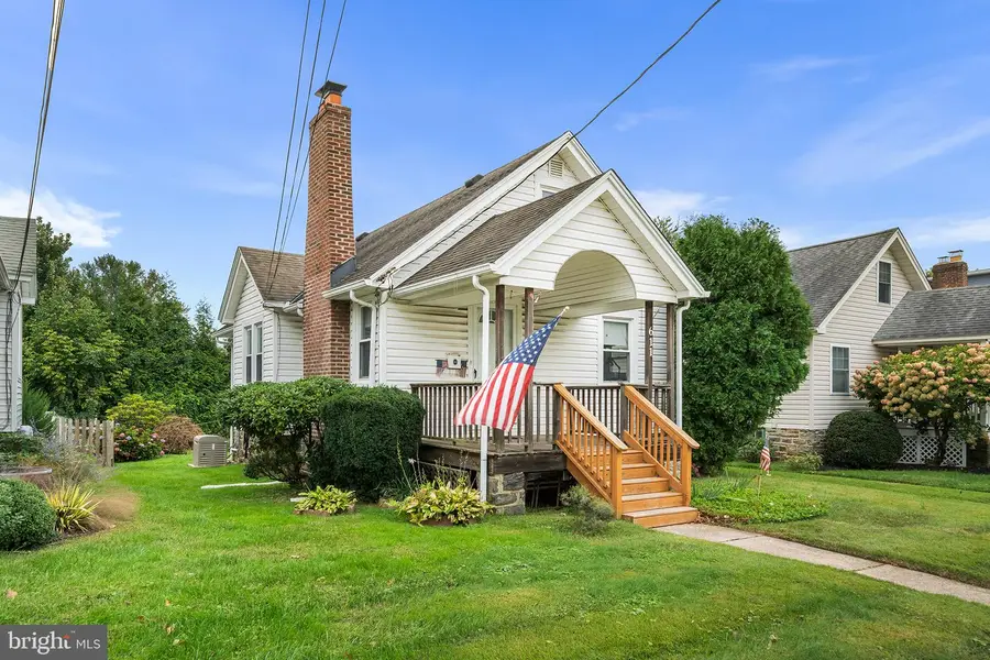 611 Furlong Ave, Havertown, PA 19083 - #2