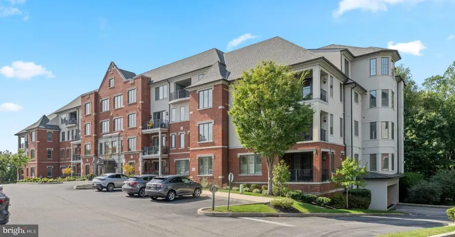 6403 Parkview Dr, Haverford, PA 19041 - #2