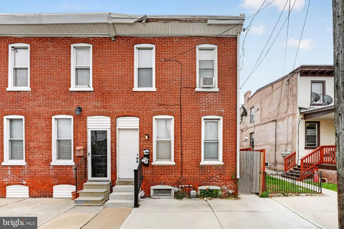 721 Mcilvain St, Chester, PA 19013 - #1