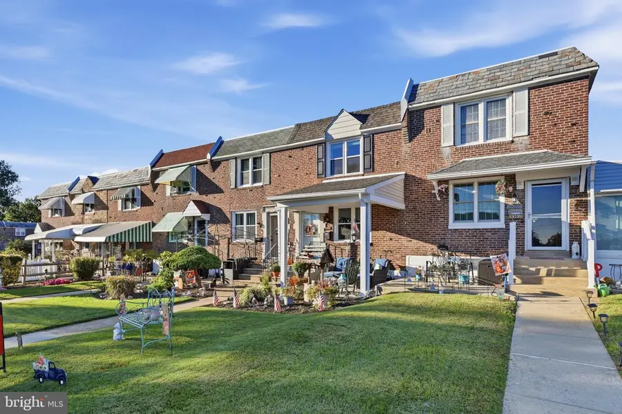 5303 Gramercy Dr, Clifton Heights, PA 19018 - #2