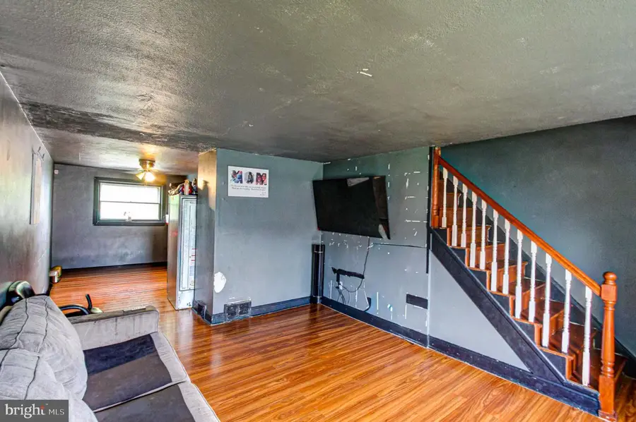 853 Delview Dr, Folcroft, PA 19032 - #2