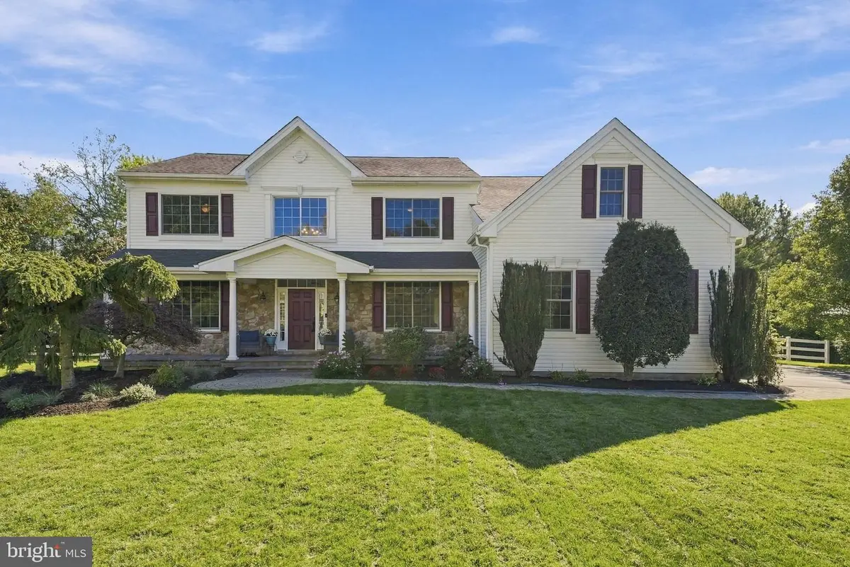 47 Venuti Dr, Aston, PA 19014 - #1