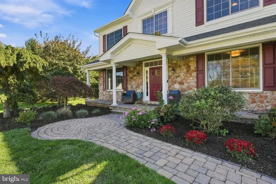 47 Venuti Dr, Aston, PA 19014 - #2