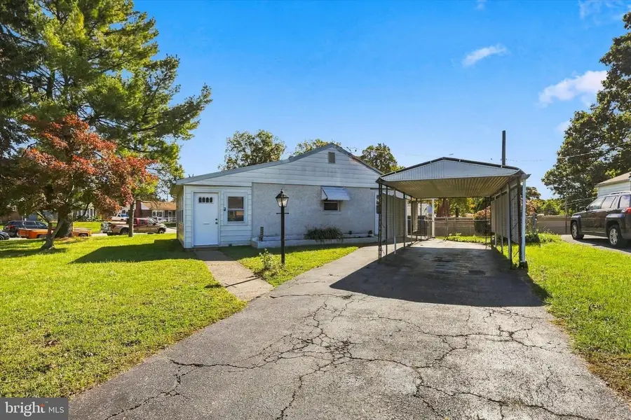 2105 N Bent Ln, Aston, PA 19014 - #3
