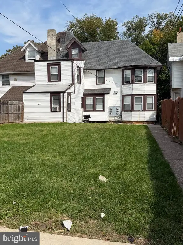 122 Main St, DARBY, PA 19023