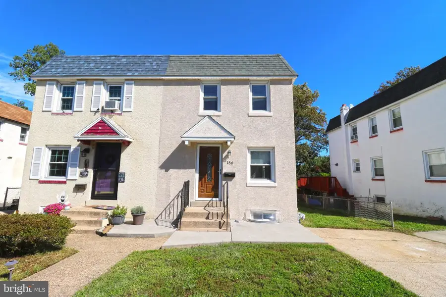 186 Crum Creek Dr, Woodlyn, PA 19094 - #2