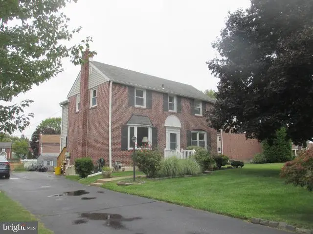 207 Indian Rock Dr, Springfield, PA 19064 - #1
