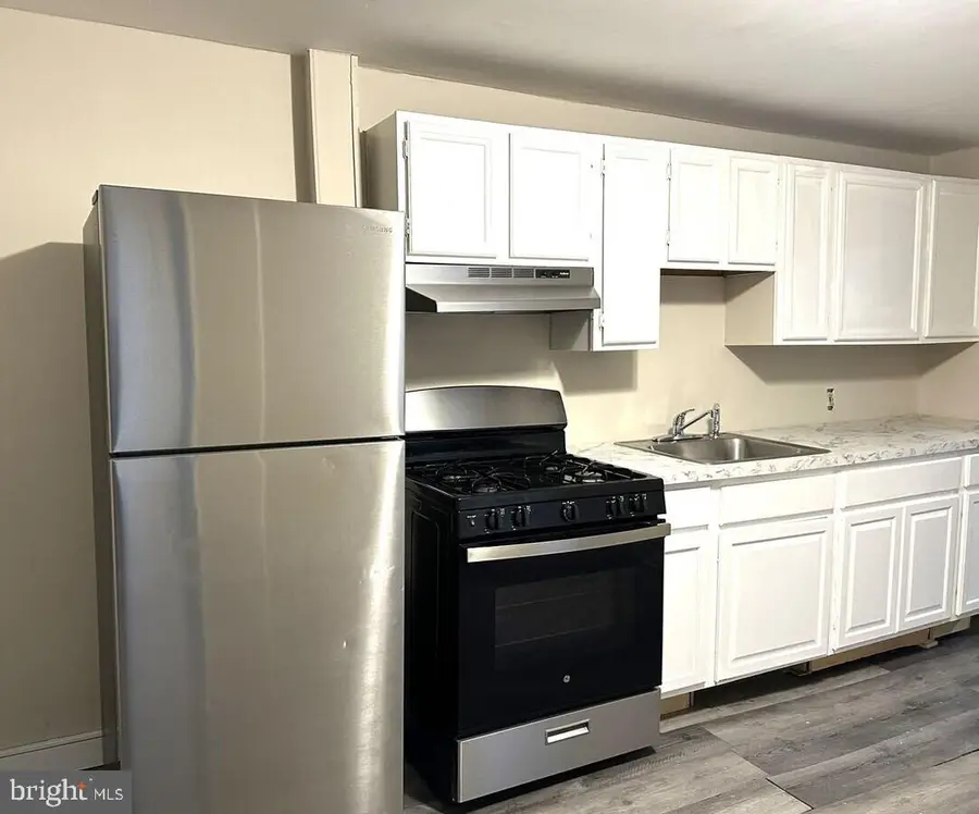 425 Highland Ave, Chester, PA 19013 - #2