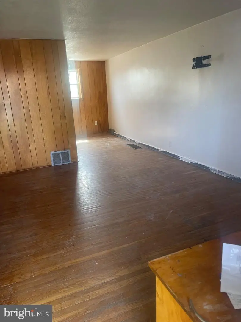 2019 Delmar Dr, Folcroft, PA 19032 - #3