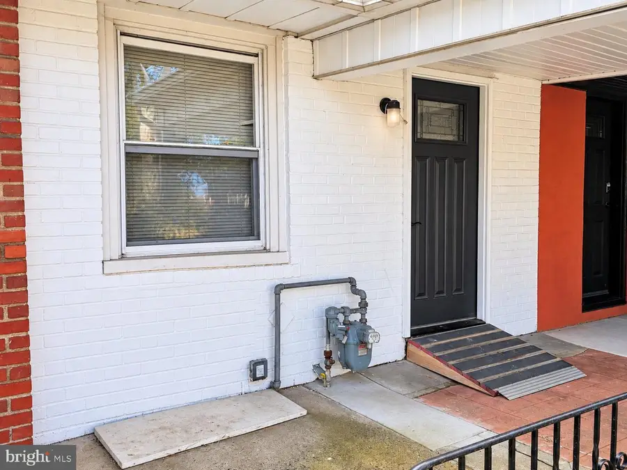 1026 Hansen Pl, Collingdale, PA 19023 - #2