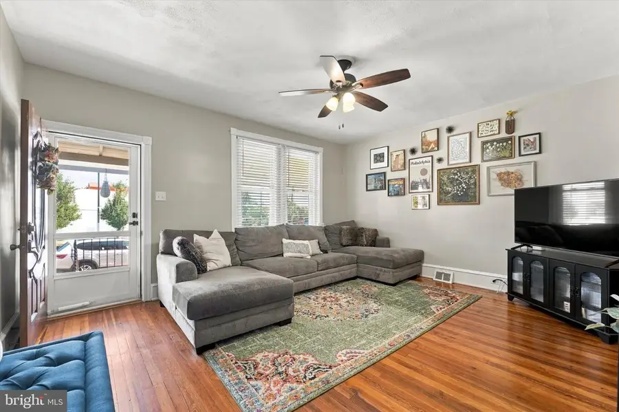 12 W Park Rd, Havertown, PA 19083 - #3