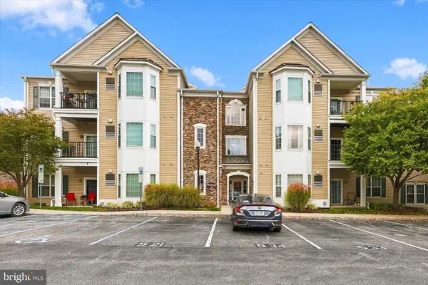 423 Creekside Dr #423, BROOKHAVEN, PA 19015