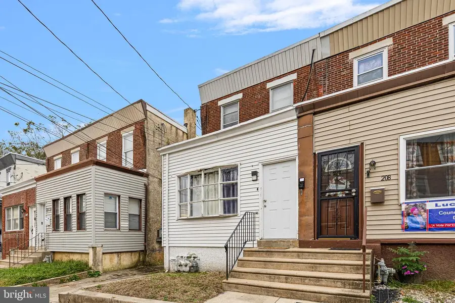 210 S 5th St, Darby, PA 19023 - #2