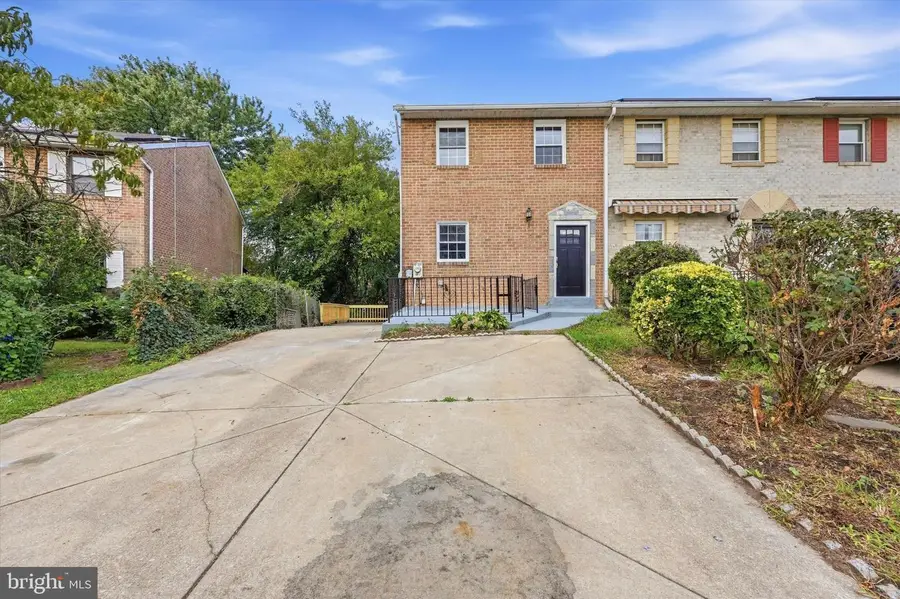 1552 Roosevelt Dr, Sharon Hill, PA 19079 - #2