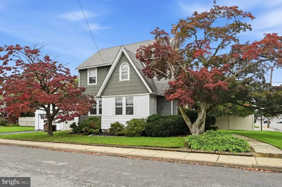 604 S Oak Ln S, Secane, PA 19018 - #2
