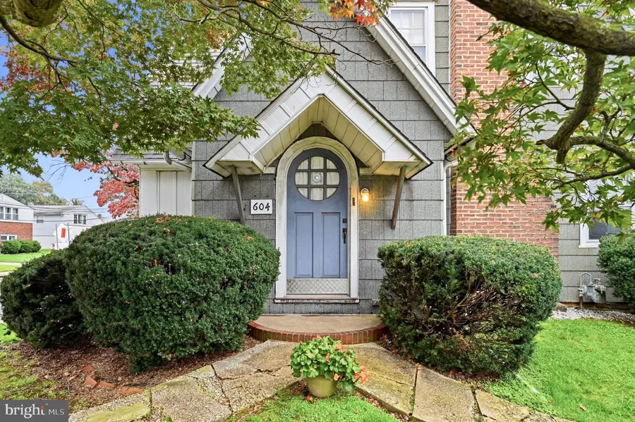 604 S Oak Ln S, Secane, PA 19018 - #3