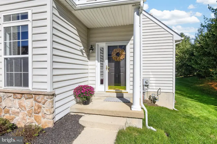 208 Half Mile Post S, Garnet Valley, PA 19060 - #2