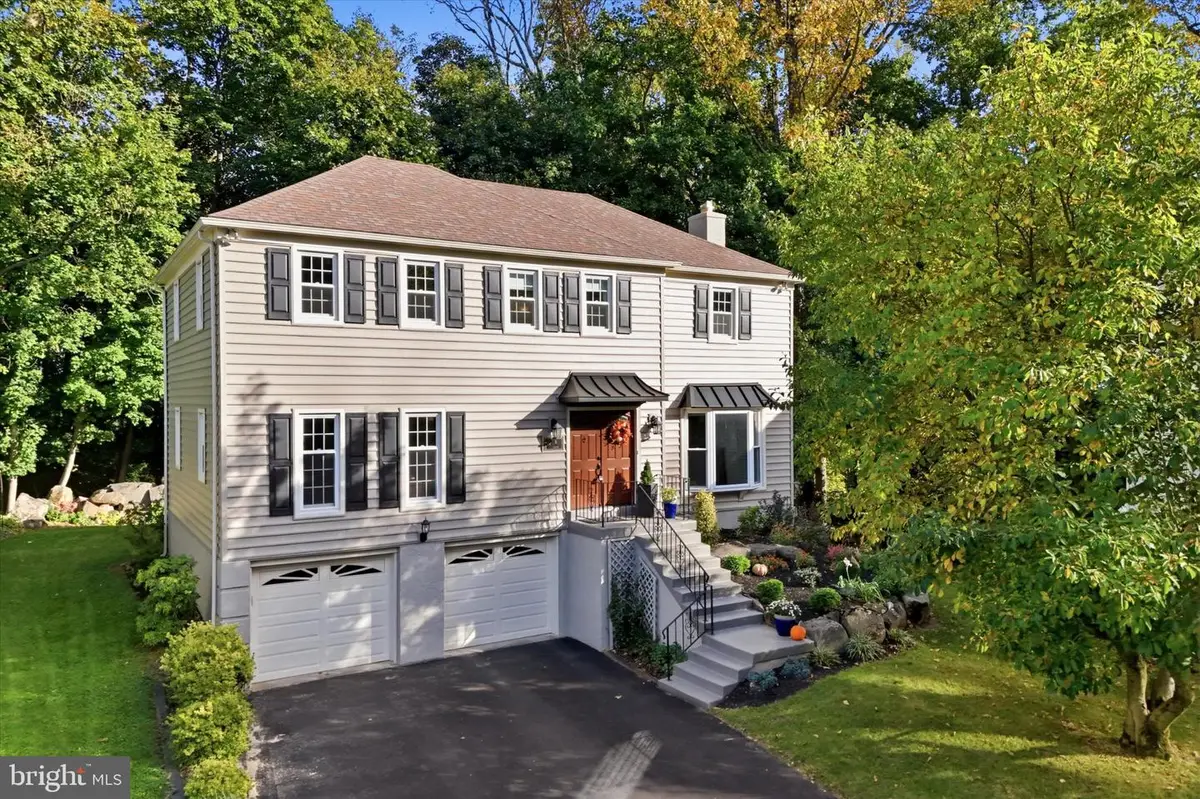 6 Harrow Cir, Wayne, PA 19087 - #1