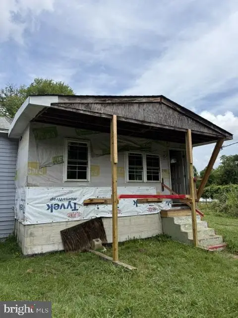 2305 Thomas Ave, Upper Chichester, PA 19014 - #1