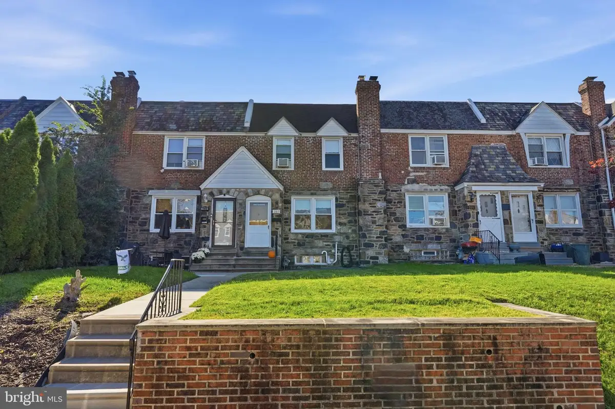 107 Green Valley Rd, Upper Darby, PA 19082 - #1