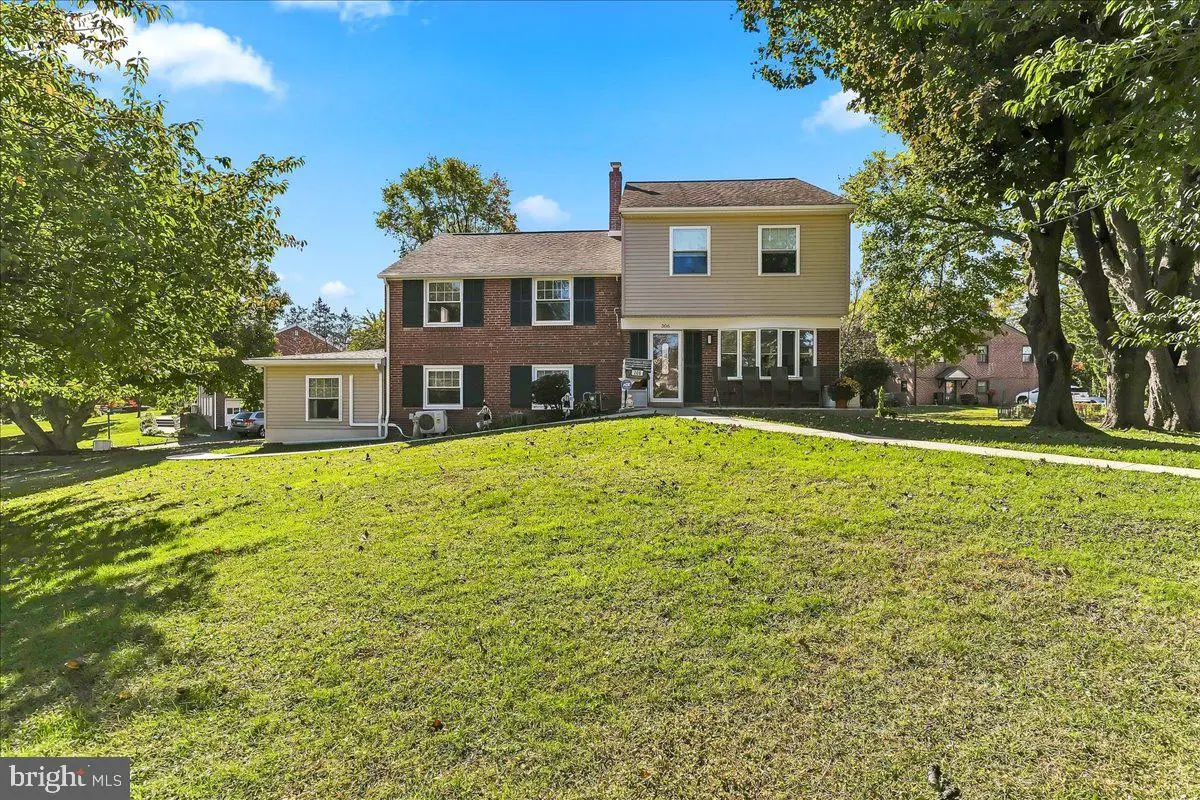 306 Governors Dr, Wallingford, PA 19086 - #1