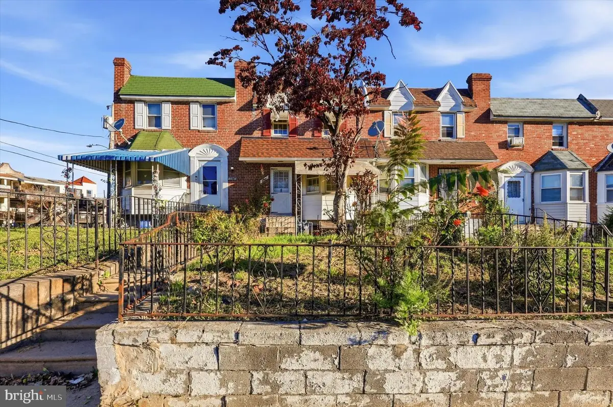 7281 Glenthorne Rd, Upper Darby, PA 19082 - #1