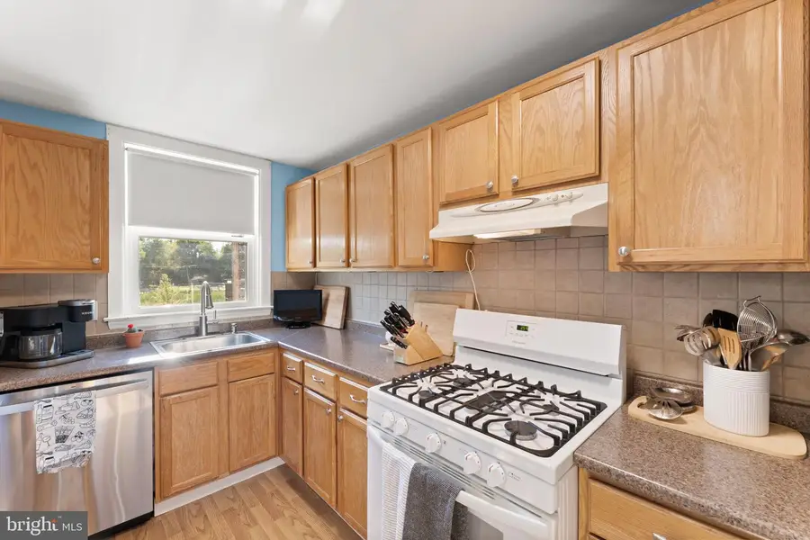 944 Argyle Rd, Drexel Hill, PA 19026 - #3