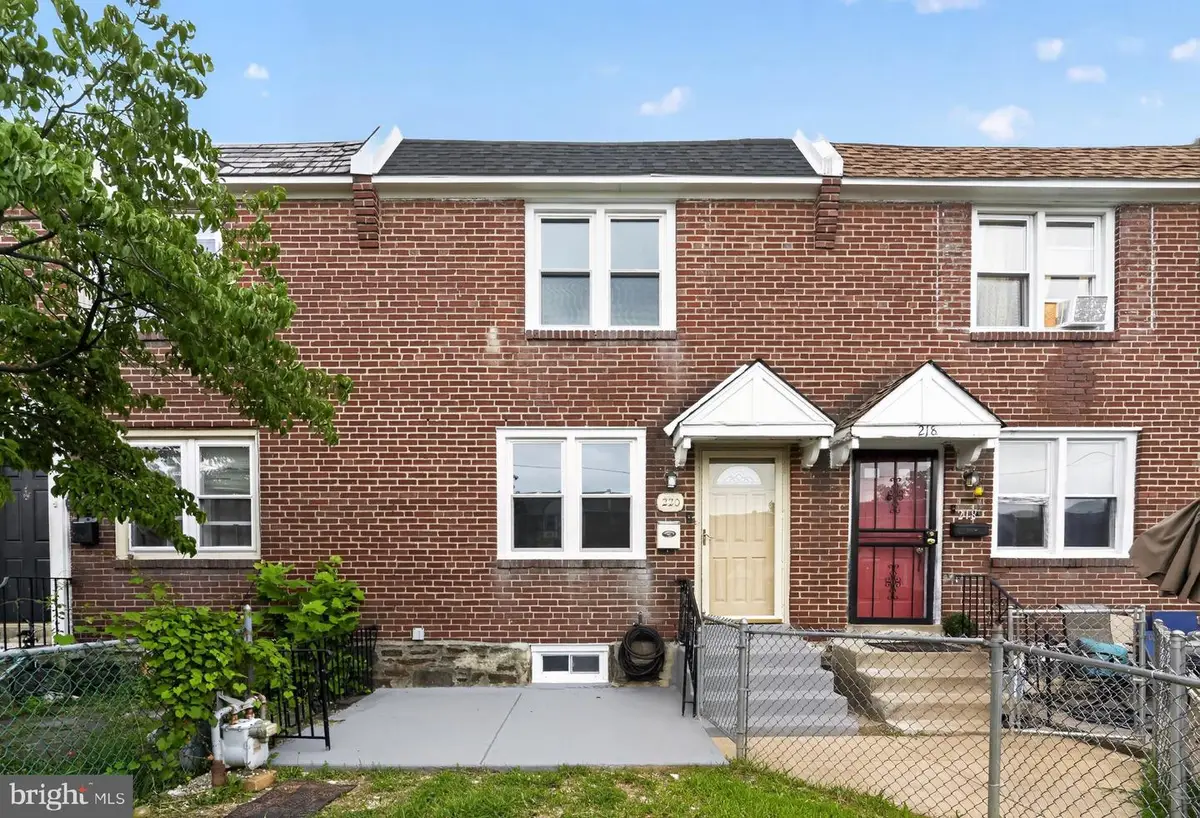 220 Weymouth Rd, Darby, PA 19023 - #1