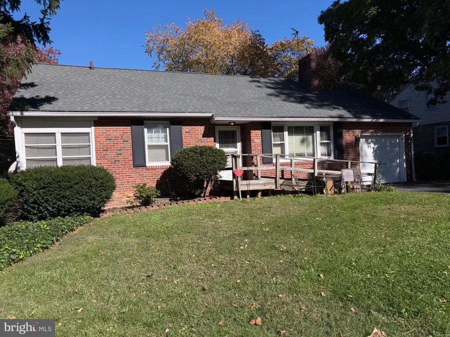 105 W Knowles Avenue Ave, Glenolden, PA 19036 - #2