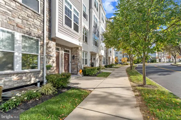 236 Charles Ellis Dr #3, NEWTOWN SQUARE, PA 19073