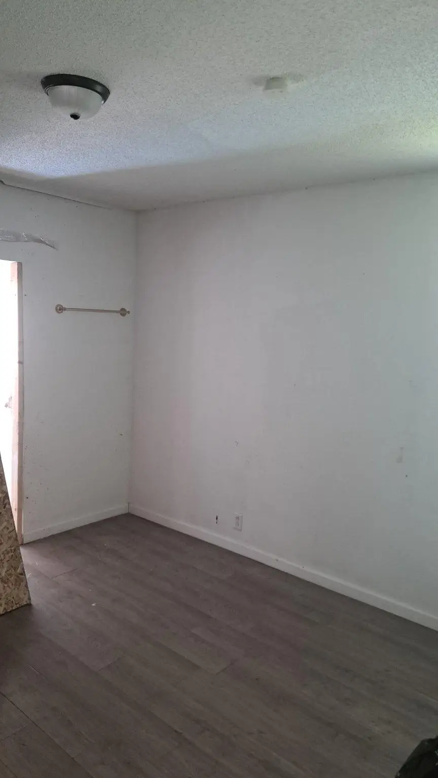 939 1/2 W 3rd St, Erie, PA 16507 - #2