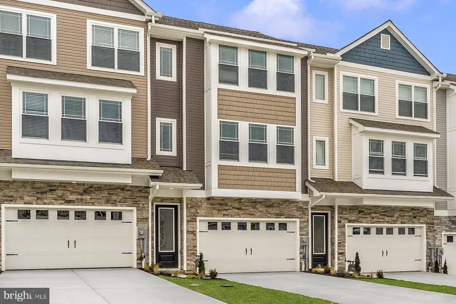 502 Iverson Rd, Waynesboro, PA 17268 - Image #2