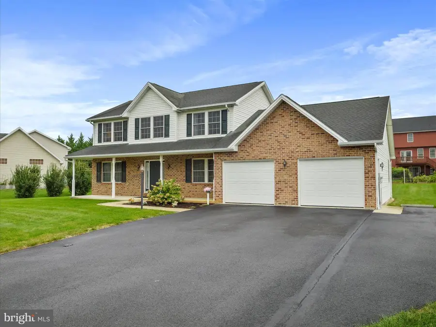 290 Leedy Way West W, Chambersburg, PA 17202 - Image #2