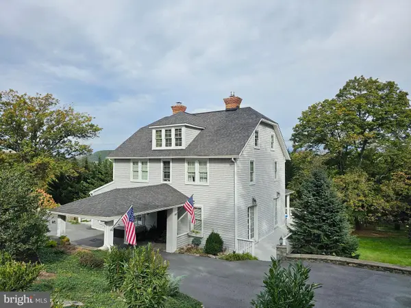 14946 Charmian Rd, BLUE RIDGE SUMMIT, PA 17214