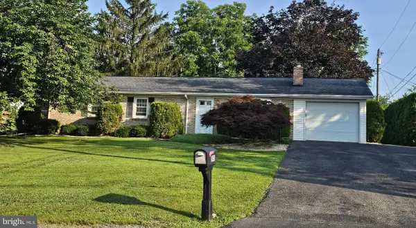 815 Fox Meadow Rd, CHAMBERSBURG, PA 17202