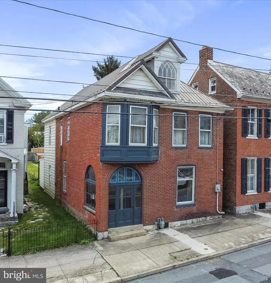 546 Philadelphia Avenue, Chambersburg, PA 17201 - Image #2