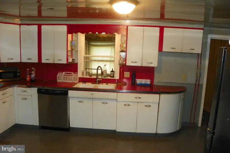 712 S 2nd St, Chambersburg, PA 17201 - Image #3