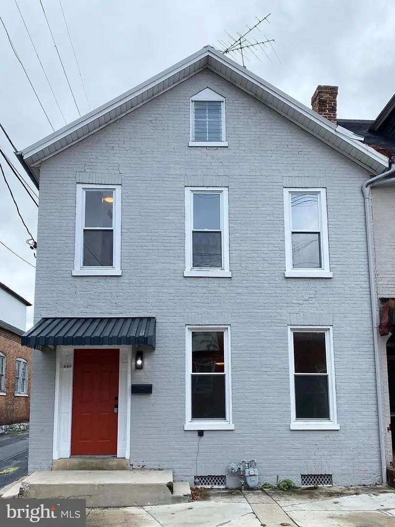 240 E King St, Chambersburg, PA 17201 - Image #1