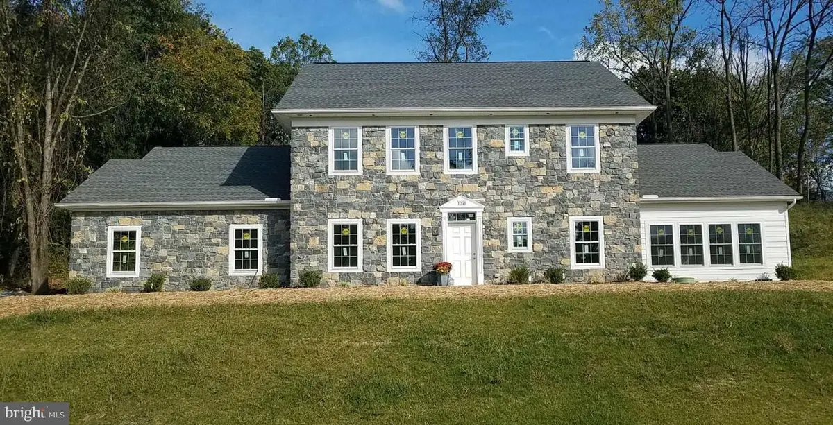 130 Woodbriar Dr, Chambersburg, PA 17202 - Image #1