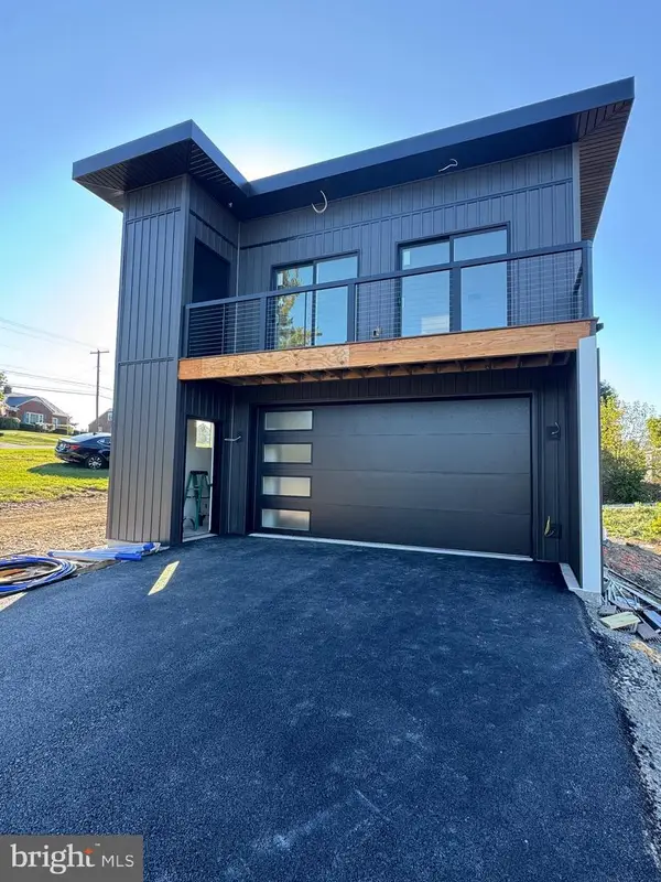 6586 Town Dr, SAINT THOMAS, PA 17252